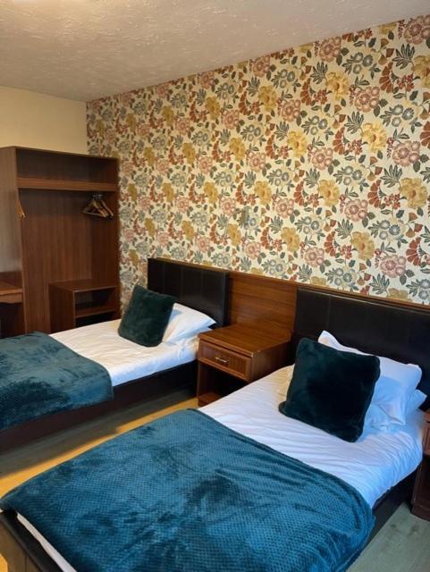 West Park Hotel Chalets Clydebank Luaran gambar